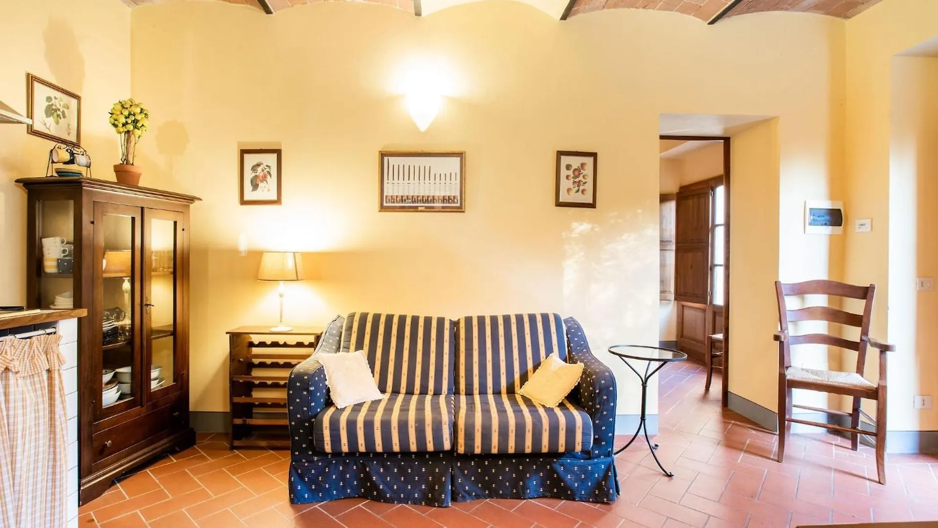 Cosy Holiday Home In Tuscany With Shared Swimming Pool San Casciano in Val di Pesa