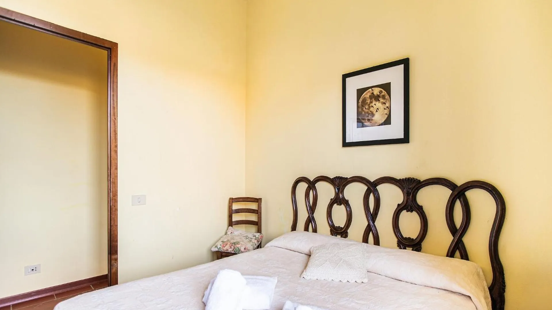 Cosy Holiday Home In Tuscany With Shared Swimming Pool San Casciano in Val di Pesa