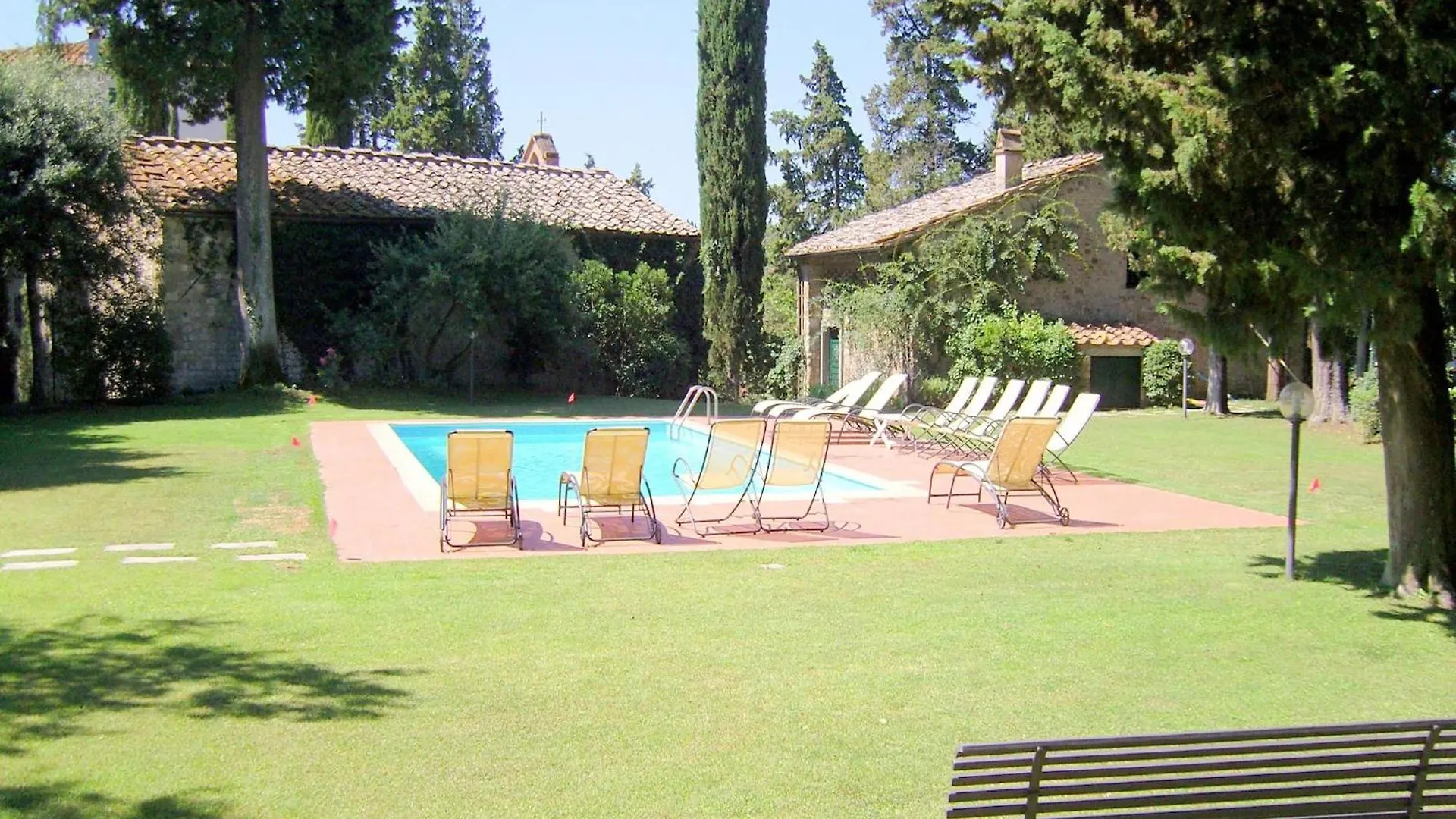 Cosy Holiday Home In Tuscany With Shared Swimming Pool San Casciano in Val di Pesa