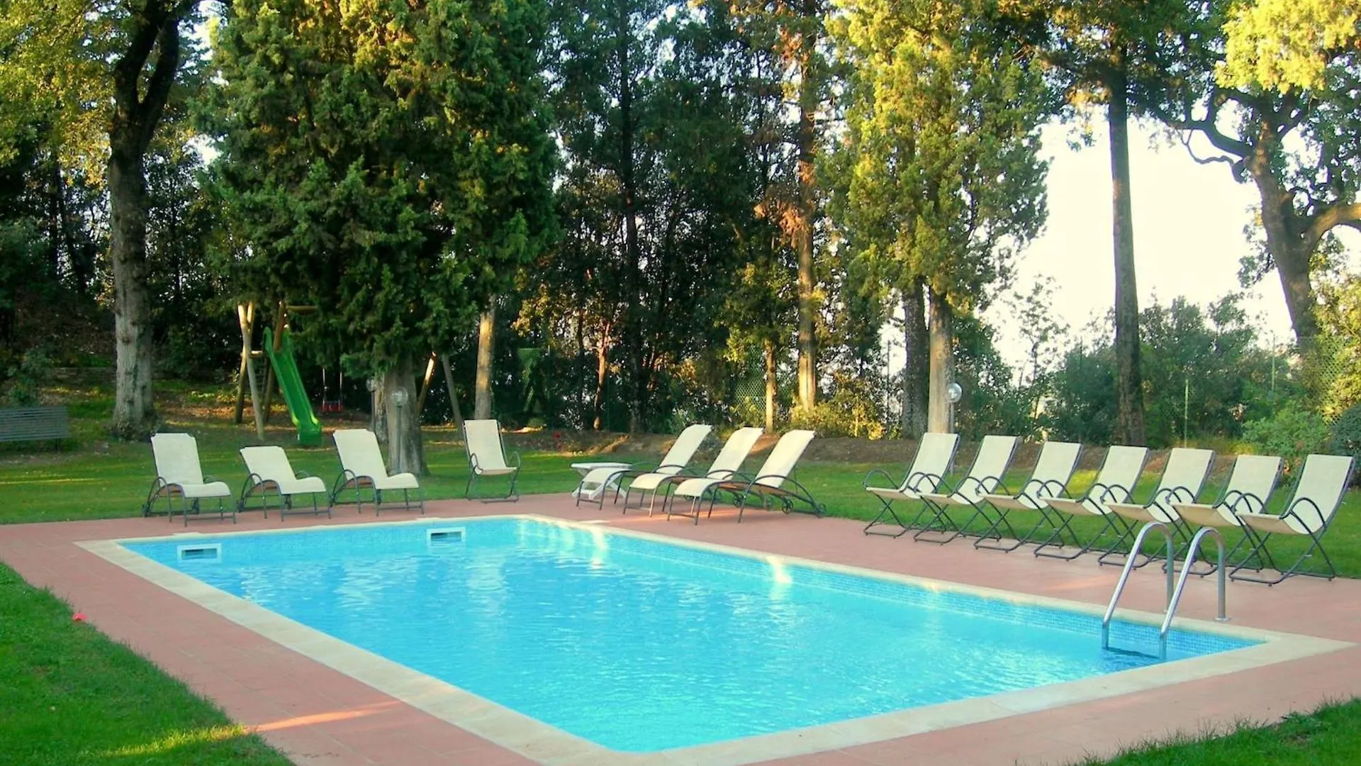 Cosy Holiday Home In Tuscany With Shared Swimming Pool San Casciano in Val di Pesa