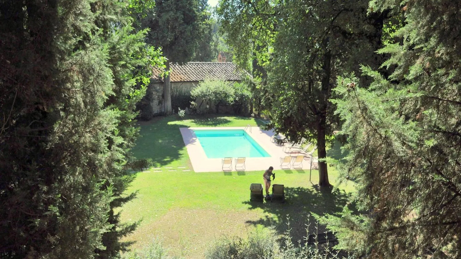 Cosy Holiday Home In Tuscany With Shared Swimming Pool San Casciano in Val di Pesa