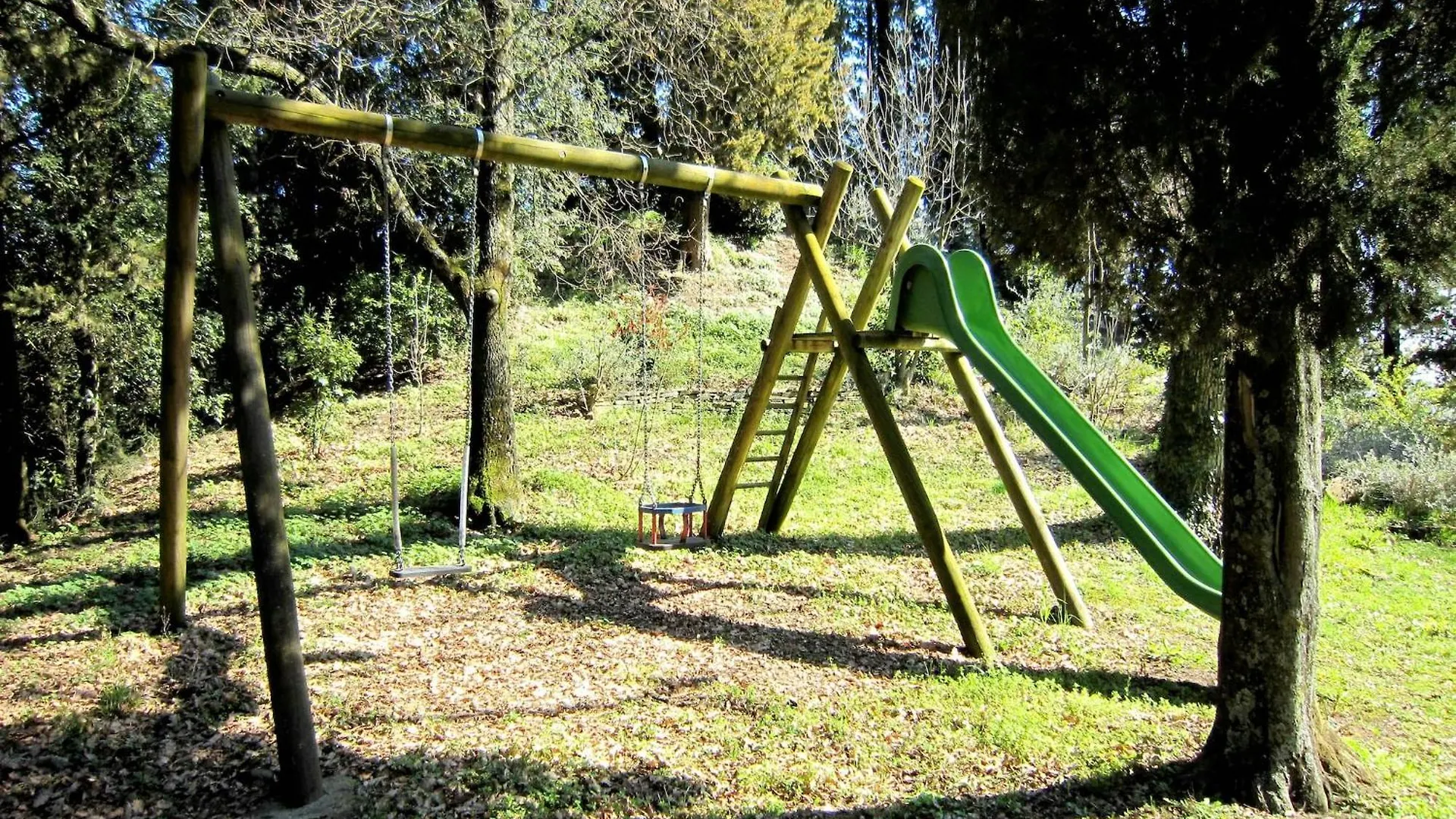 Cosy Holiday Home In Tuscany With Shared Swimming Pool San Casciano in Val di Pesa