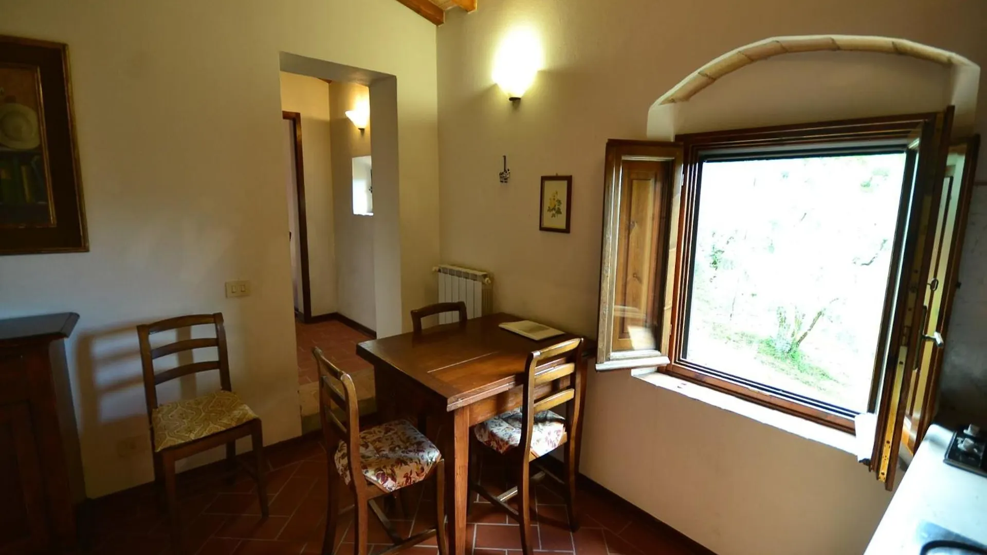 Cosy Holiday Home In Tuscany With Shared Swimming Pool San Casciano in Val di Pesa Italien