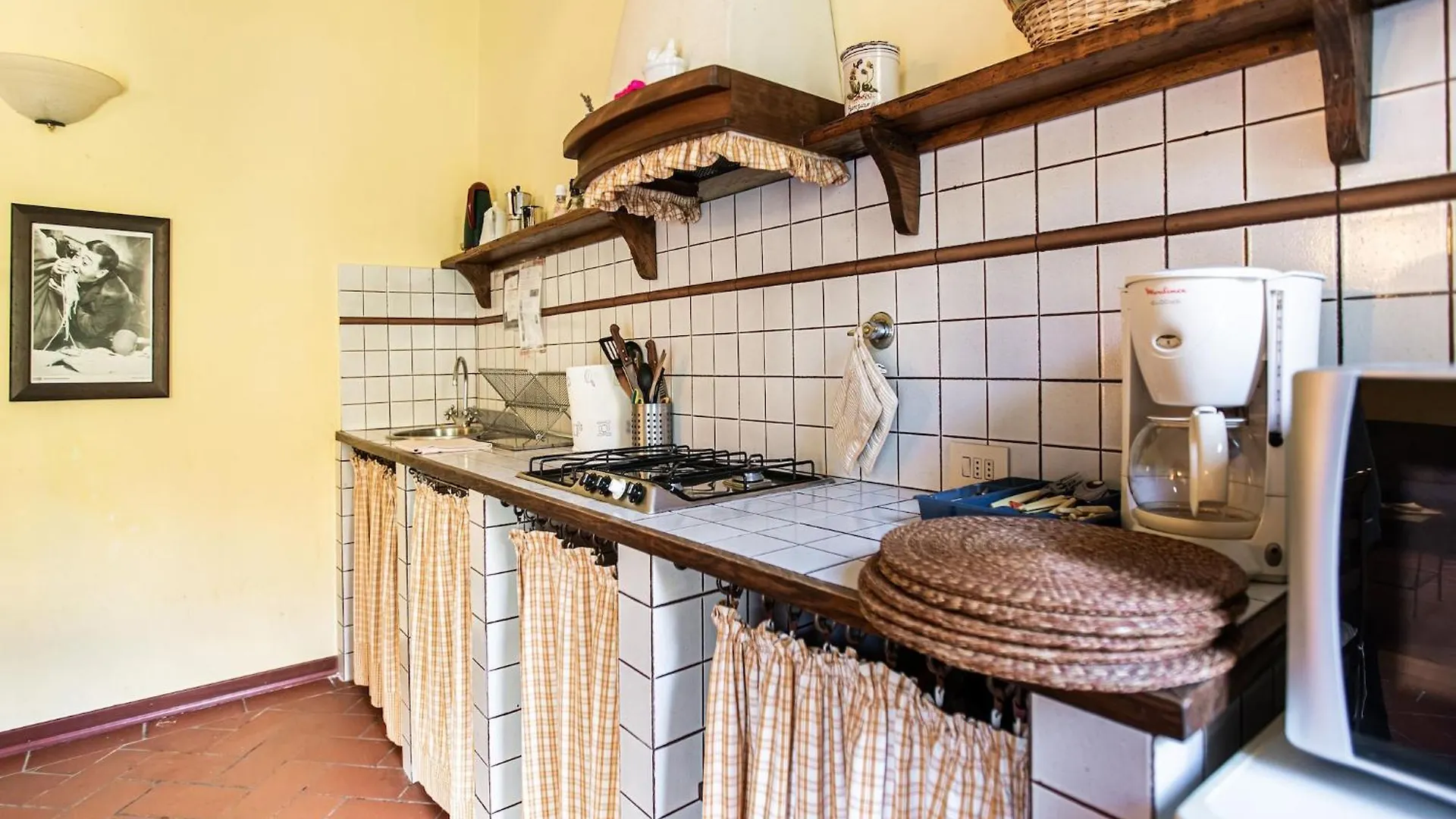Cosy Holiday Home In Tuscany With Shared Swimming Pool San Casciano in Val di Pesa