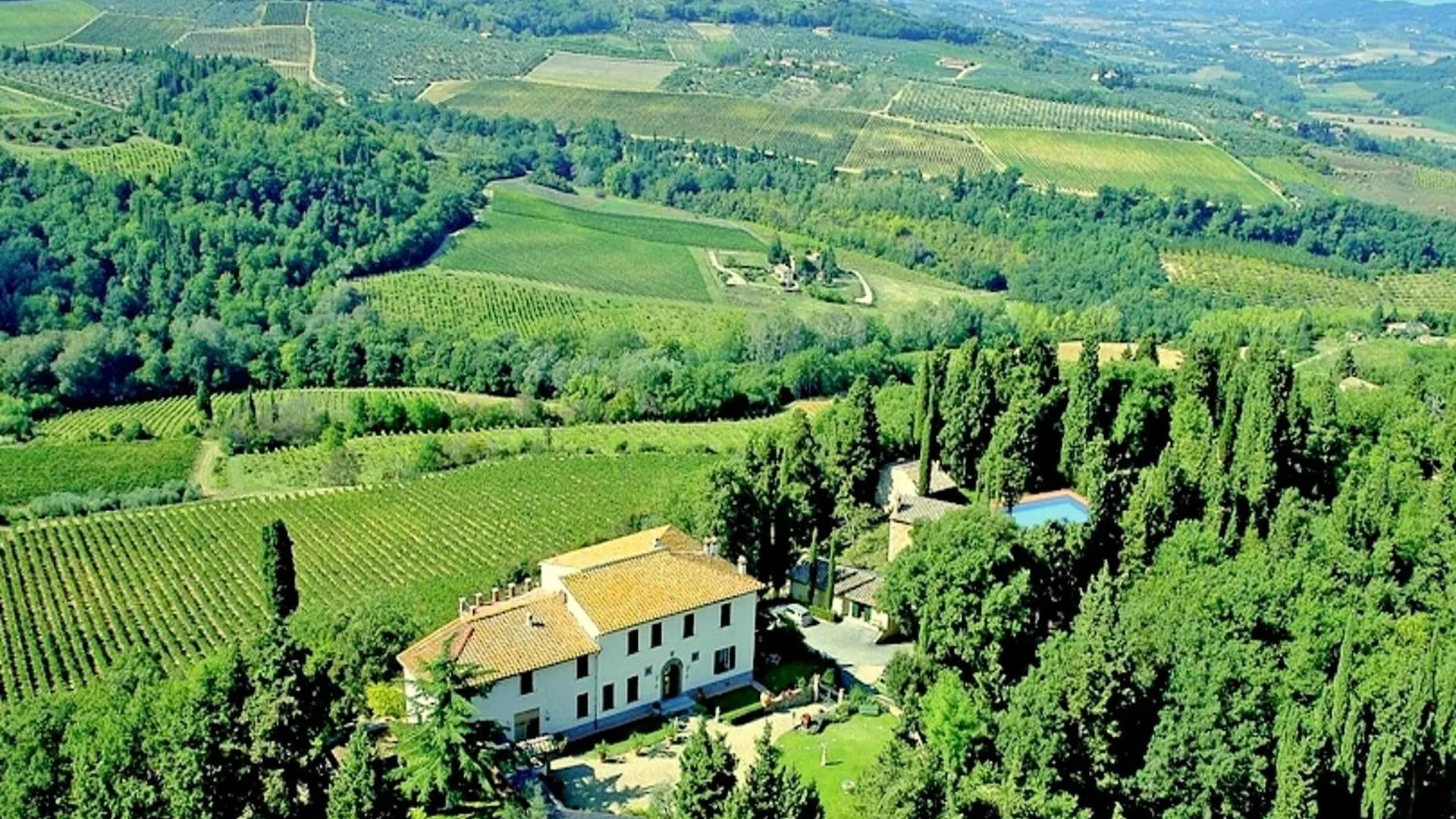 Cosy Holiday Home In Tuscany With Shared Swimming Pool San Casciano in Val di Pesa